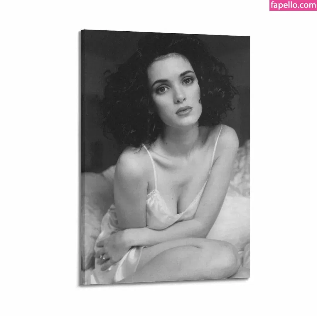 Winona Ryder / winonaryderofficial Onlyfans Photo Gallery 