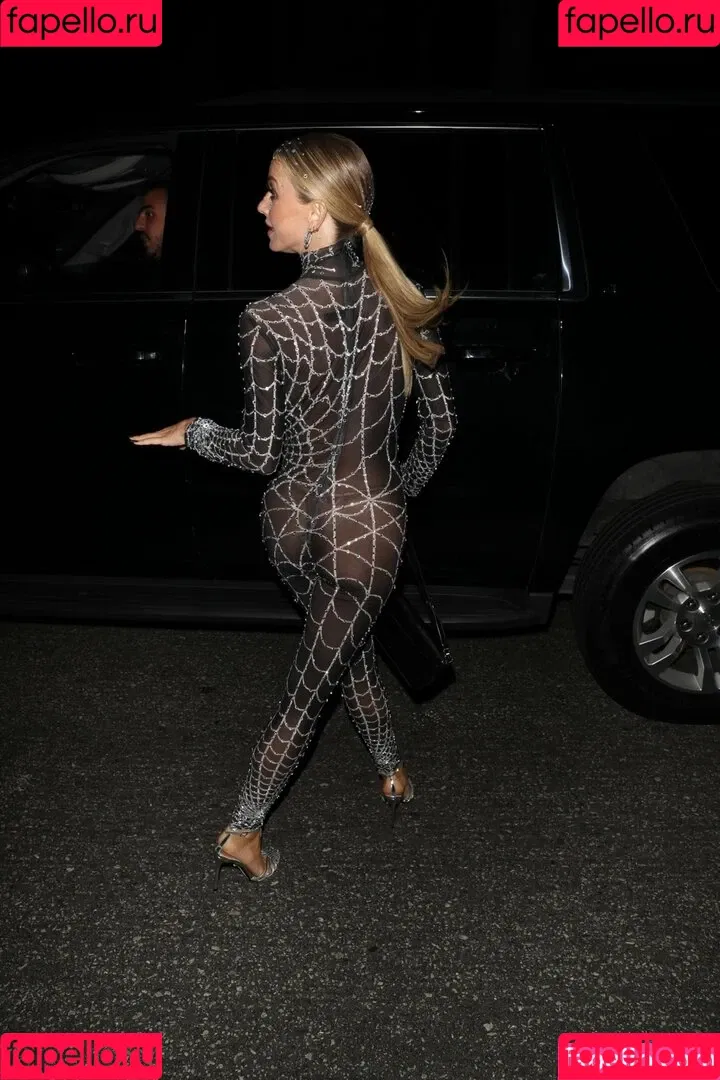 Julianne Hough / juleshough Onlyfans Photo Gallery 
