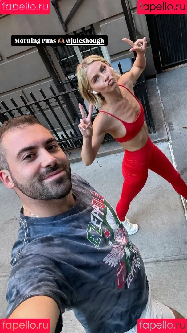 Julianne Hough / juleshough Onlyfans Photo Gallery 