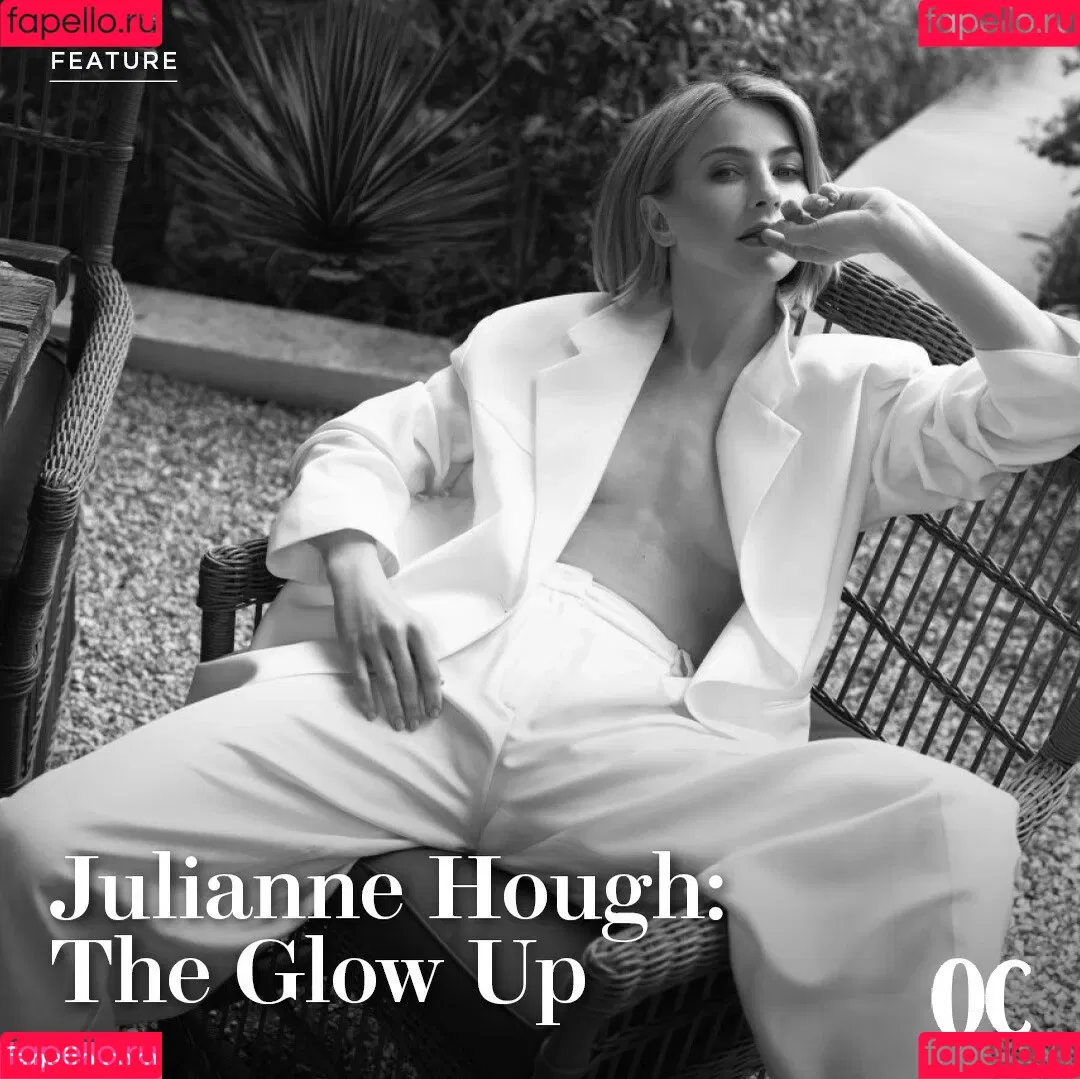 Julianne Hough / juleshough Onlyfans Photo Gallery 