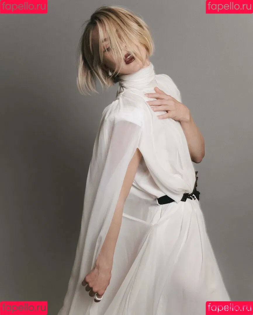Julianne Hough / juleshough Onlyfans Photo Gallery 