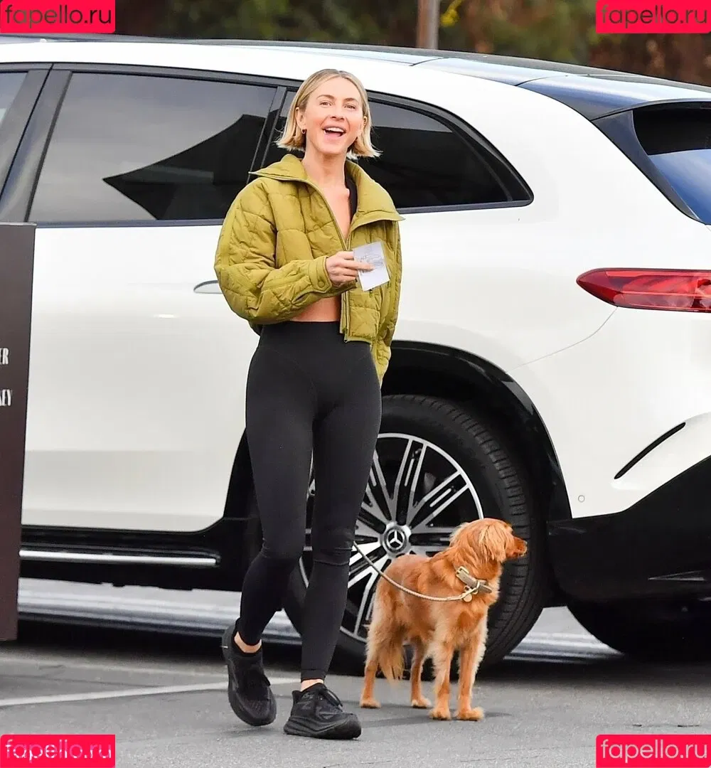 Julianne Hough / juleshough Onlyfans Photo Gallery 