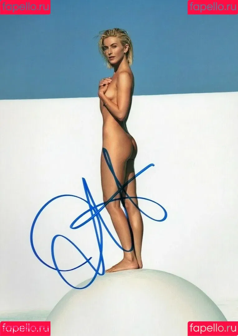 Julianne Hough / juleshough Onlyfans Photo Gallery 