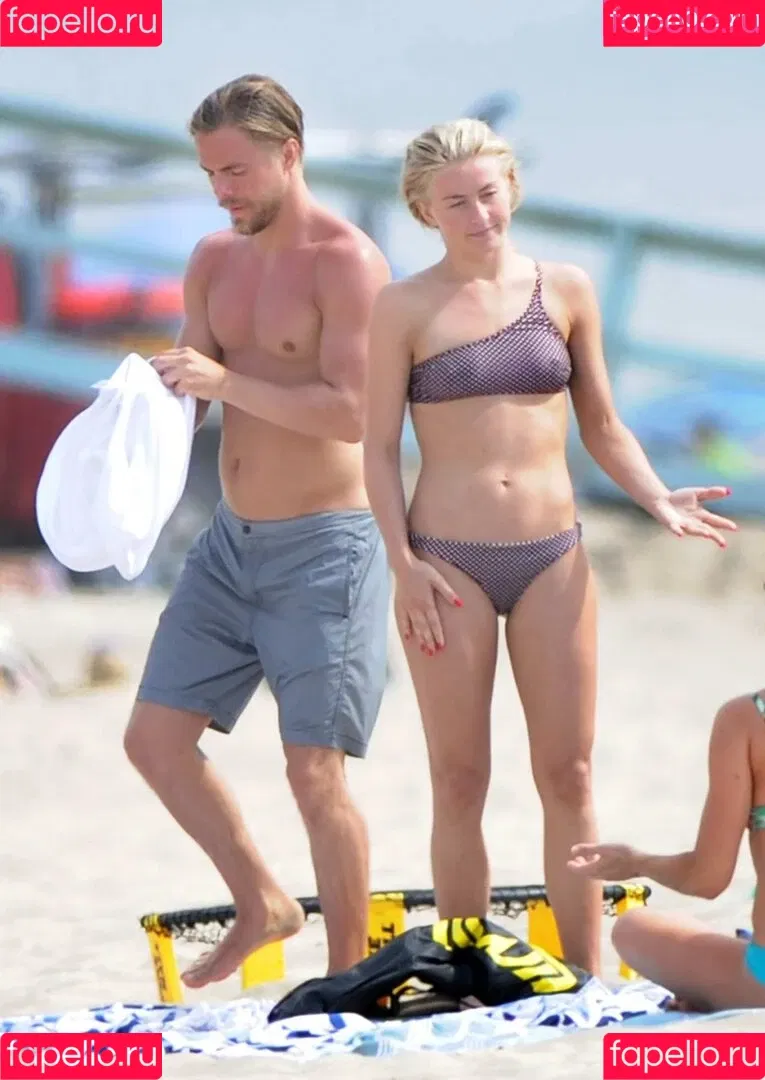 Julianne Hough / juleshough Onlyfans Photo Gallery 