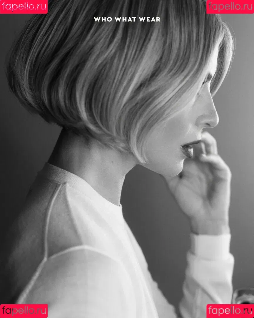 Julianne Hough / juleshough Onlyfans Photo Gallery 