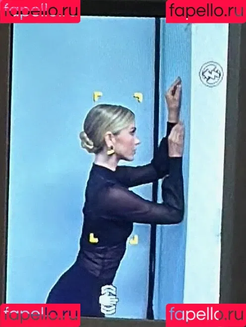 Julianne Hough / juleshough Onlyfans Photo Gallery 