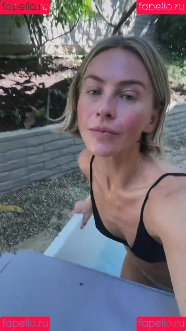 Julianne Hough / juleshough Onlyfans Photo Gallery 