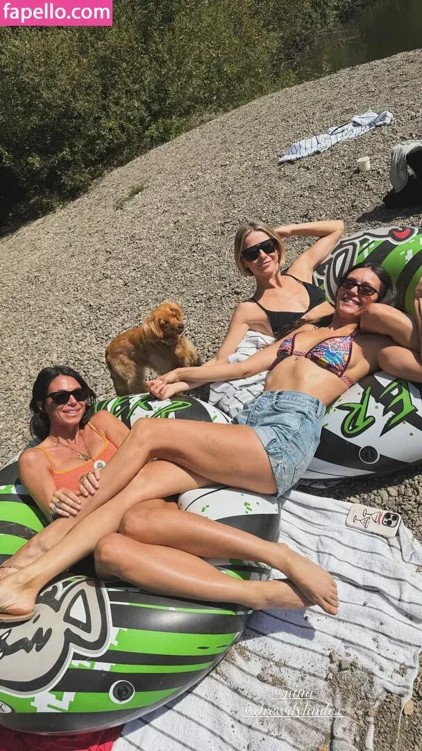 Julianne Hough / juleshough Onlyfans Photo Gallery 