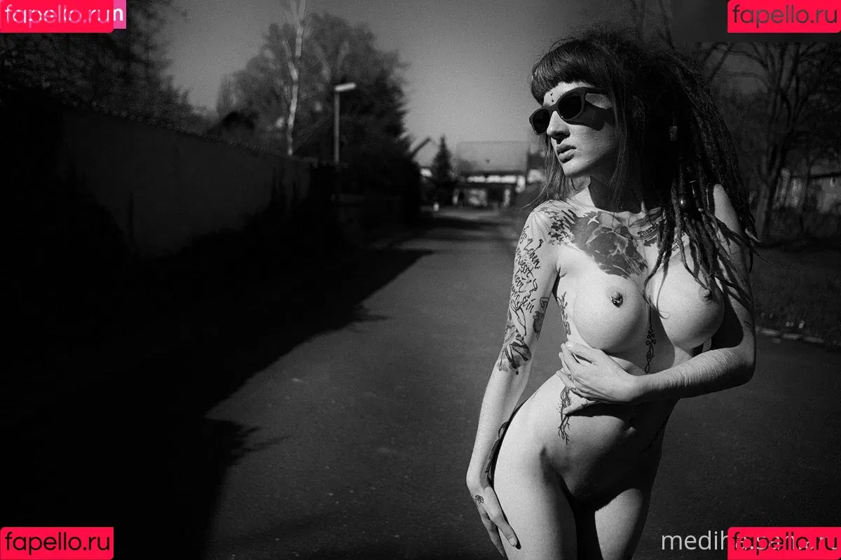 Mediha.San aka Intensivstati0nPrinzessin / mediha.san.x / medihasan Onlyfans Photo Gallery 