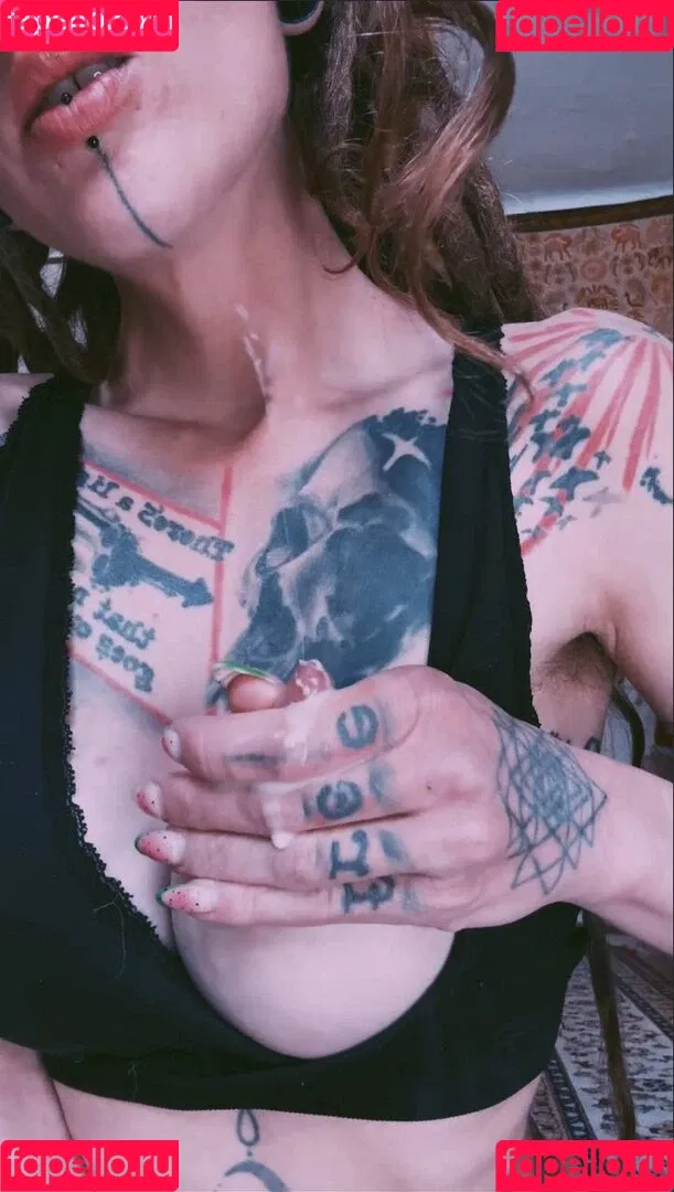 Mediha.San aka Intensivstati0nPrinzessin / mediha.san.x / medihasan Onlyfans Photo Gallery 