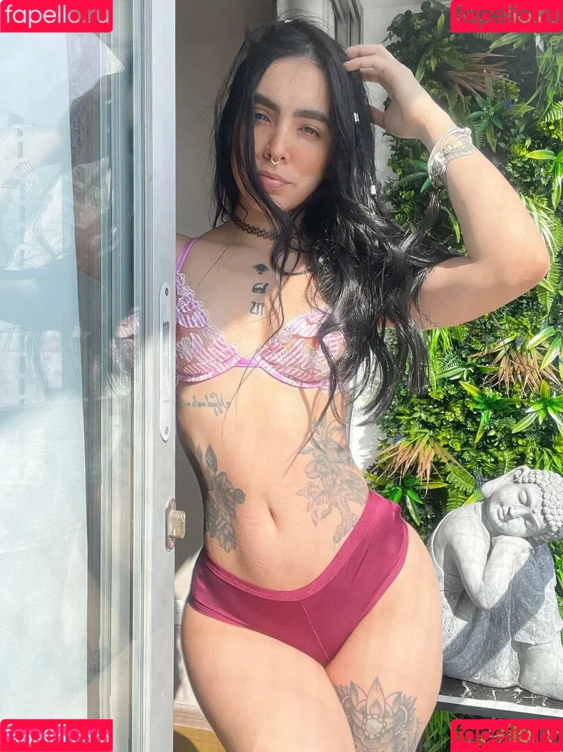 mikaelamvp / mikaelamvpoficial Onlyfans Photo Gallery 