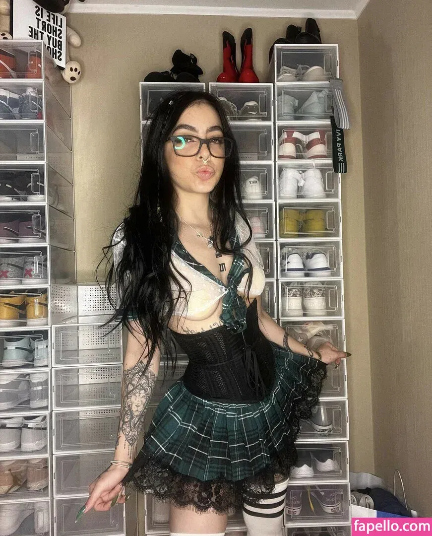 mikaelamvp / mikaelamvpoficial Onlyfans Photo Gallery 