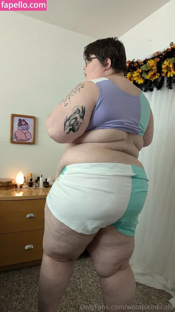 woodisweird / woodskinkcafe Onlyfans Photo Gallery 