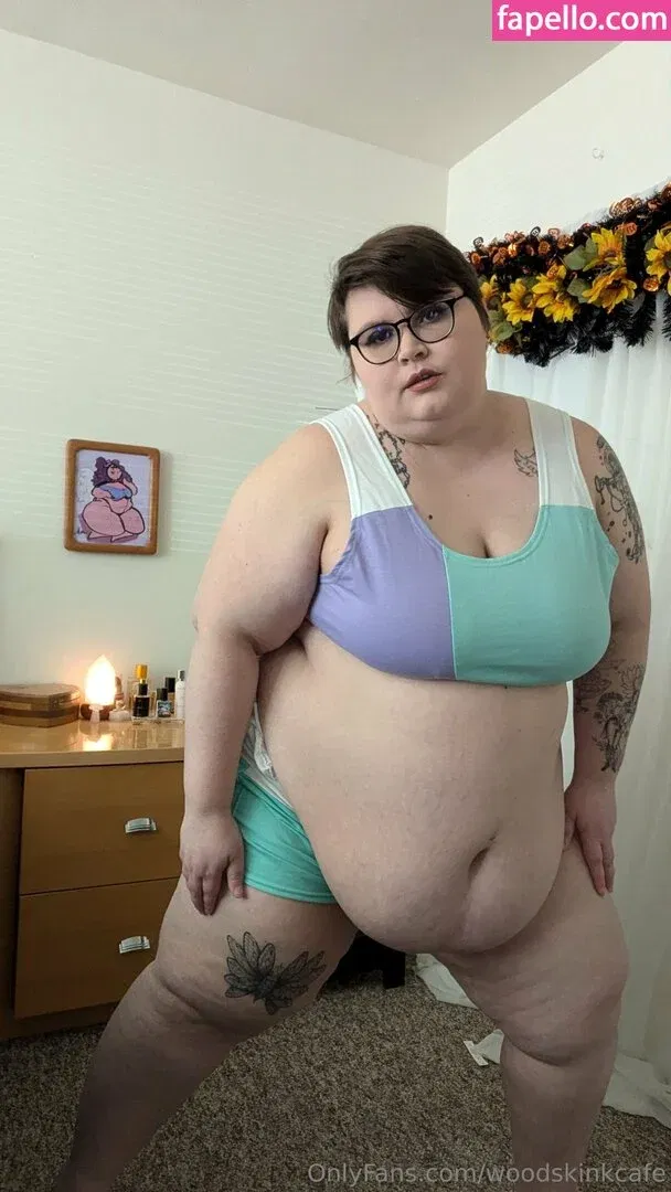 woodisweird / woodskinkcafe Onlyfans Photo Gallery 