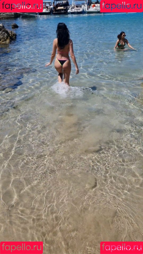 atomicbrunette18 Onlyfans Photo Gallery 