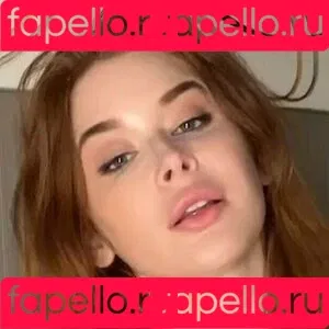 Renee Olstead / xorenee / xoreneeo Onlyfans Photo Gallery 