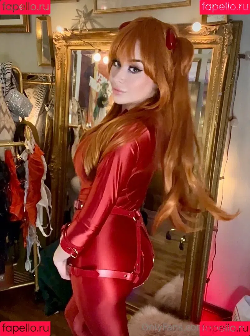 Renee Olstead / xorenee / xoreneeo Onlyfans Photo Gallery 