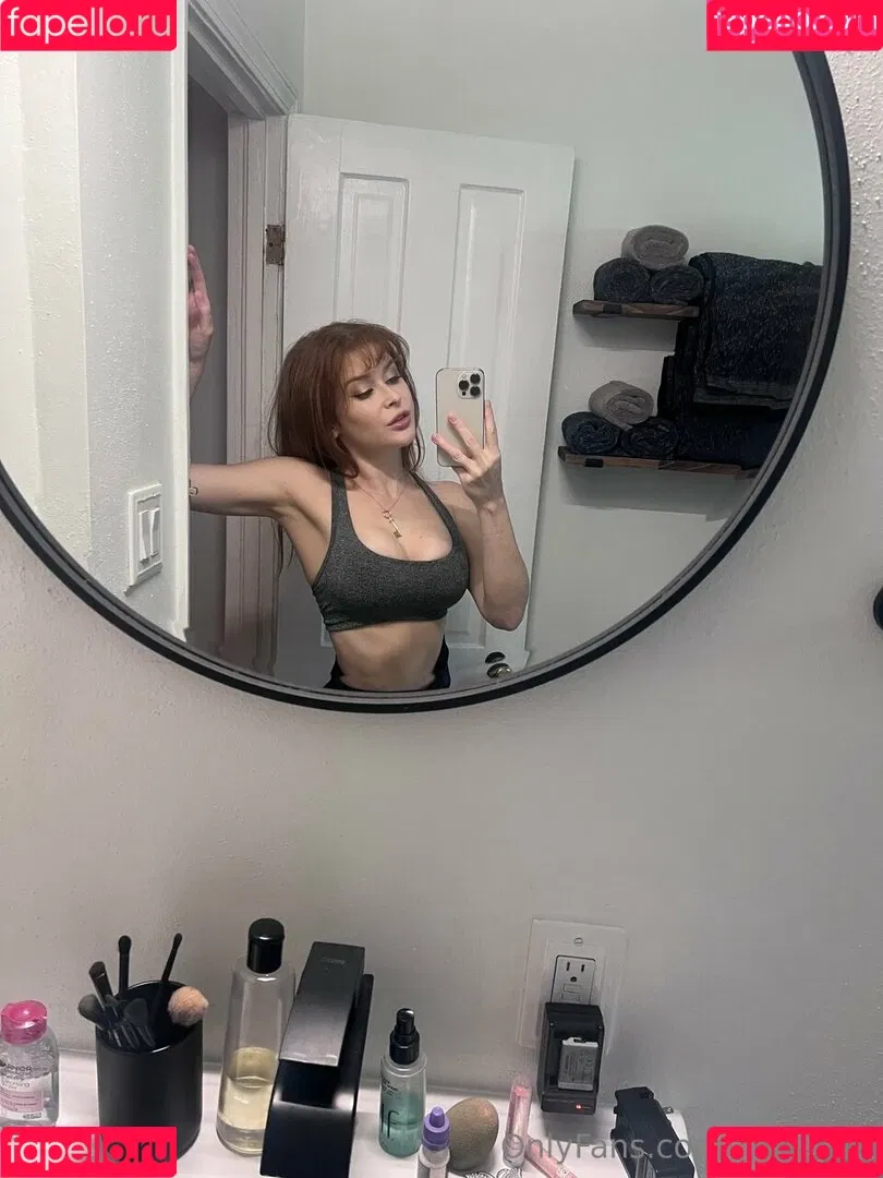 Renee Olstead / xorenee / xoreneeo Onlyfans Photo Gallery 
