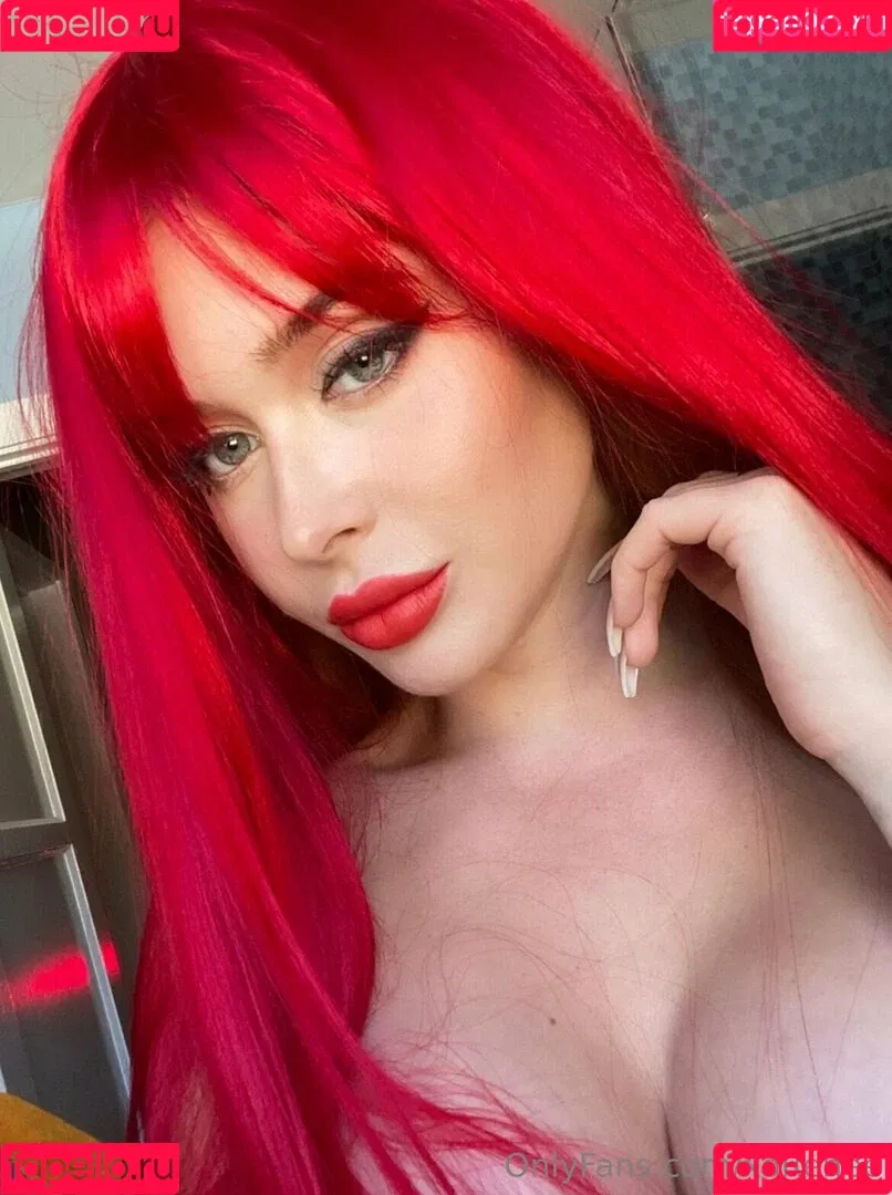 Renee Olstead / xorenee / xoreneeo Onlyfans Photo Gallery 