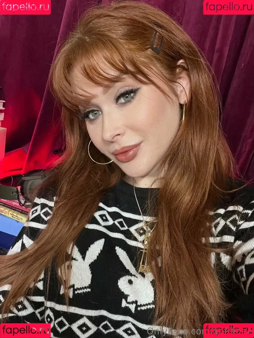 Renee Olstead / xorenee / xoreneeo Onlyfans Photo Gallery 