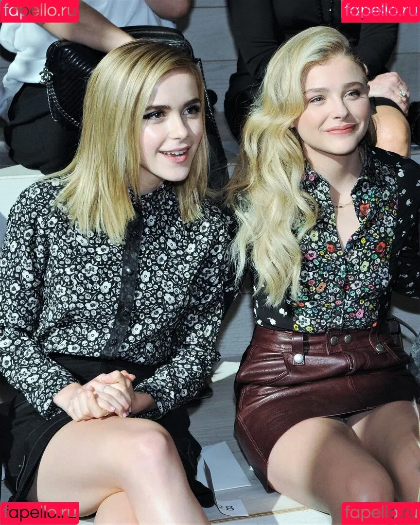 Chloë Grace Moretz / chloegmoretz / https: Onlyfans Photo Gallery 