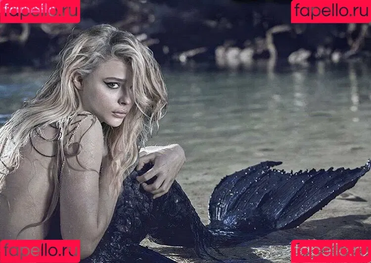 Chloë Grace Moretz / chloegmoretz / https: Onlyfans Photo Gallery 