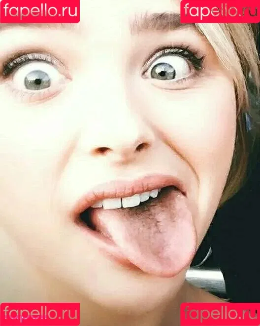 Chloë Grace Moretz / chloegmoretz / https: Onlyfans Photo Gallery 