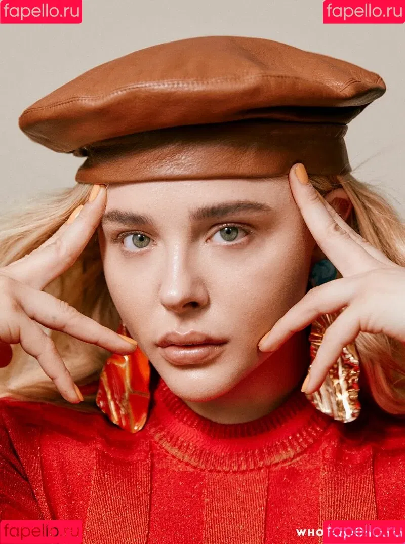 Chloë Grace Moretz / chloegmoretz / https: Onlyfans Photo Gallery 