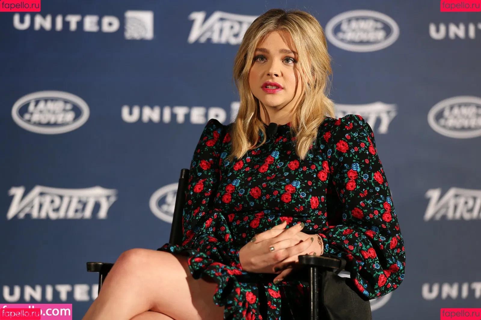 Chloë Grace Moretz / chloegmoretz / https: Onlyfans Photo Gallery 
