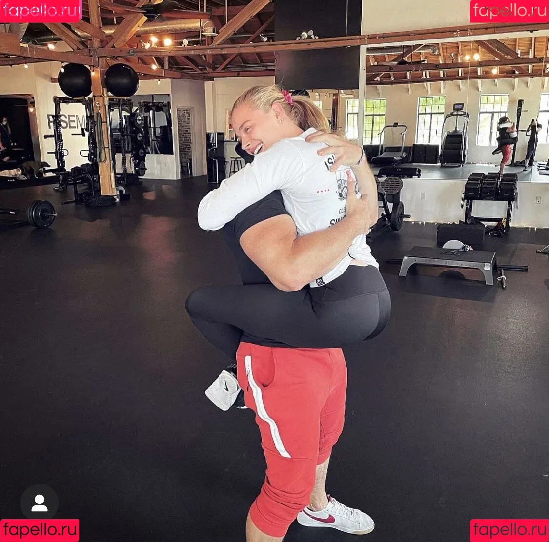 Chloë Grace Moretz / chloegmoretz / https: Onlyfans Photo Gallery 