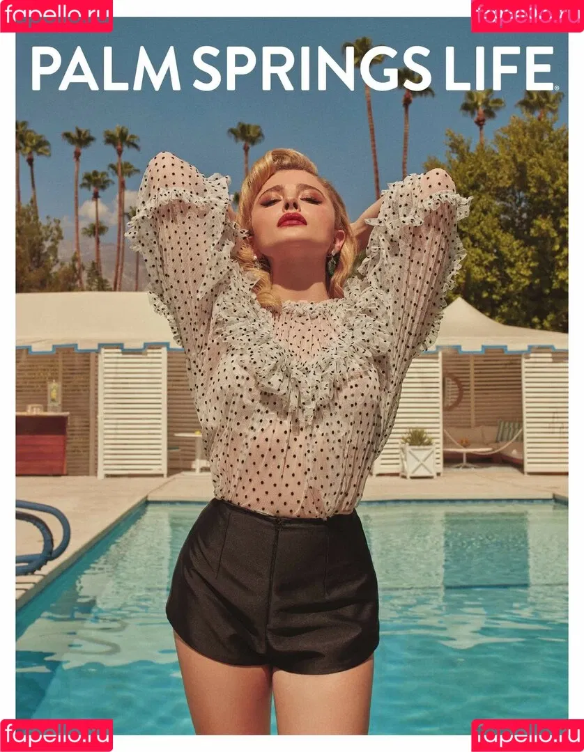 Chloë Grace Moretz / chloegmoretz / https: Onlyfans Photo Gallery 