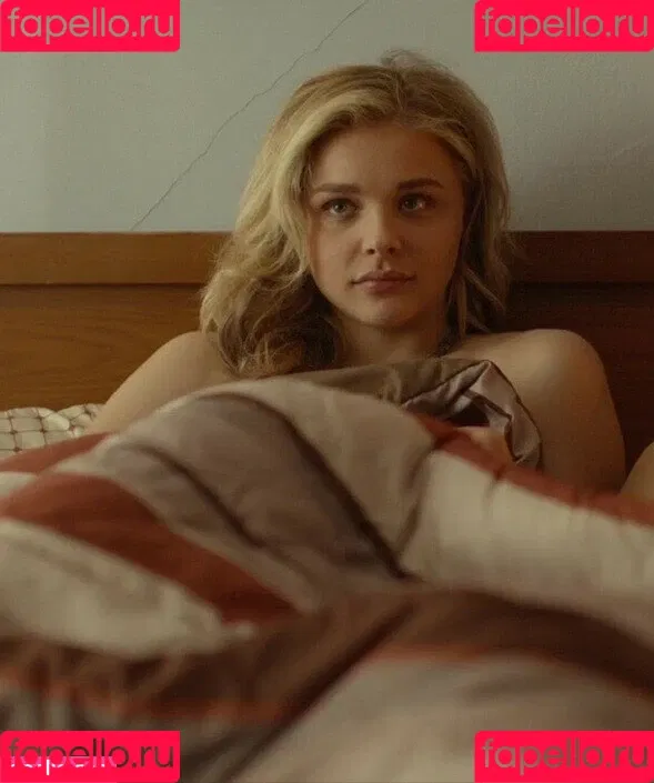 Chloë Grace Moretz / chloegmoretz / https: Onlyfans Photo Gallery 