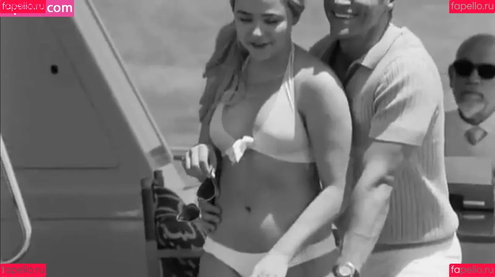 Chloë Grace Moretz / chloegmoretz / https: Onlyfans Photo Gallery 