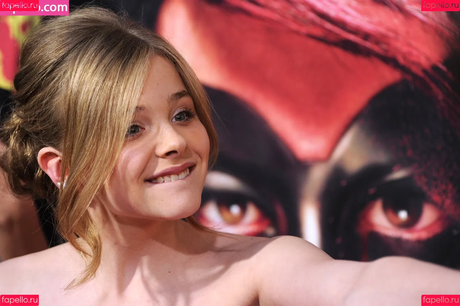 Chloë Grace Moretz / chloegmoretz / https: Onlyfans Photo Gallery 
