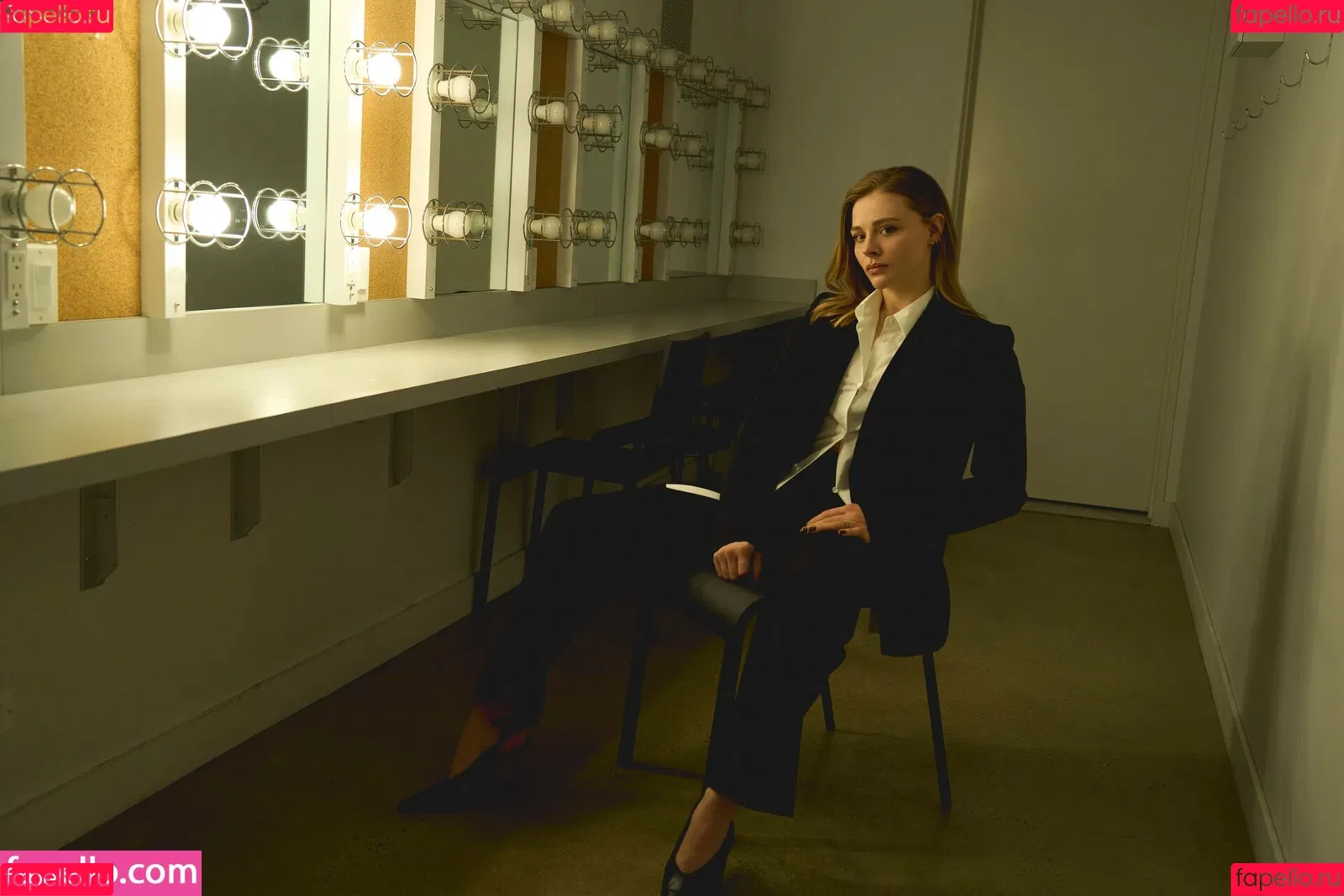 Chloë Grace Moretz / chloegmoretz / https: Onlyfans Photo Gallery 