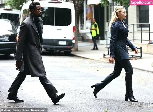 Chloë Grace Moretz / chloegmoretz / https: Onlyfans Photo Gallery 