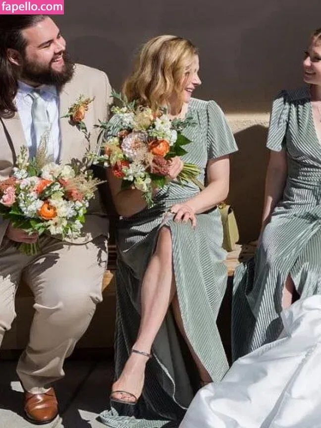 Chloë Grace Moretz / chloegmoretz / https: Onlyfans Photo Gallery 