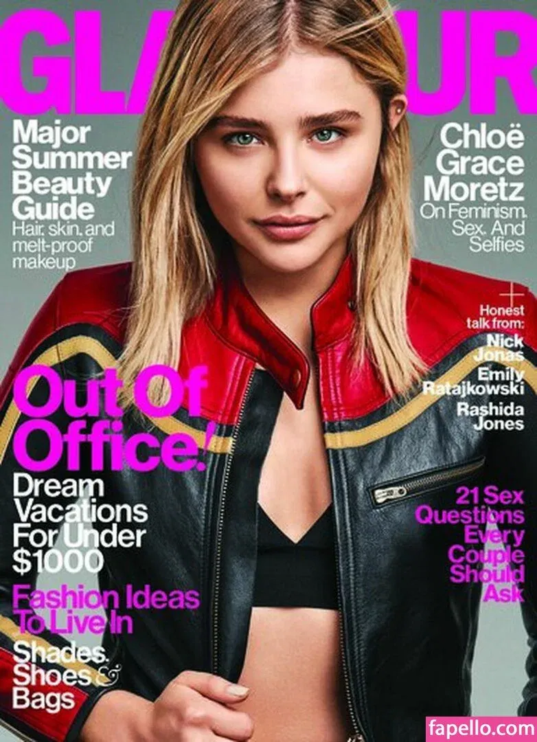 Chloë Grace Moretz / chloegmoretz / https: Onlyfans Photo Gallery 