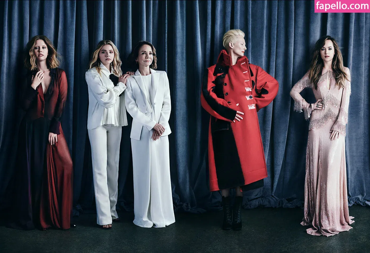 Chloë Grace Moretz / chloegmoretz / https: Onlyfans Photo Gallery 