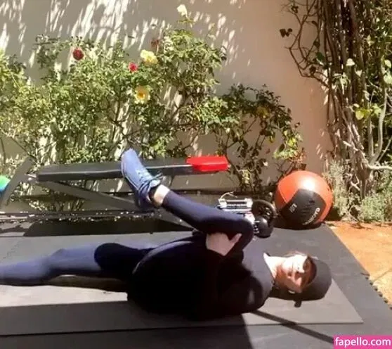 Chloë Grace Moretz / chloegmoretz / https: Onlyfans Photo Gallery 