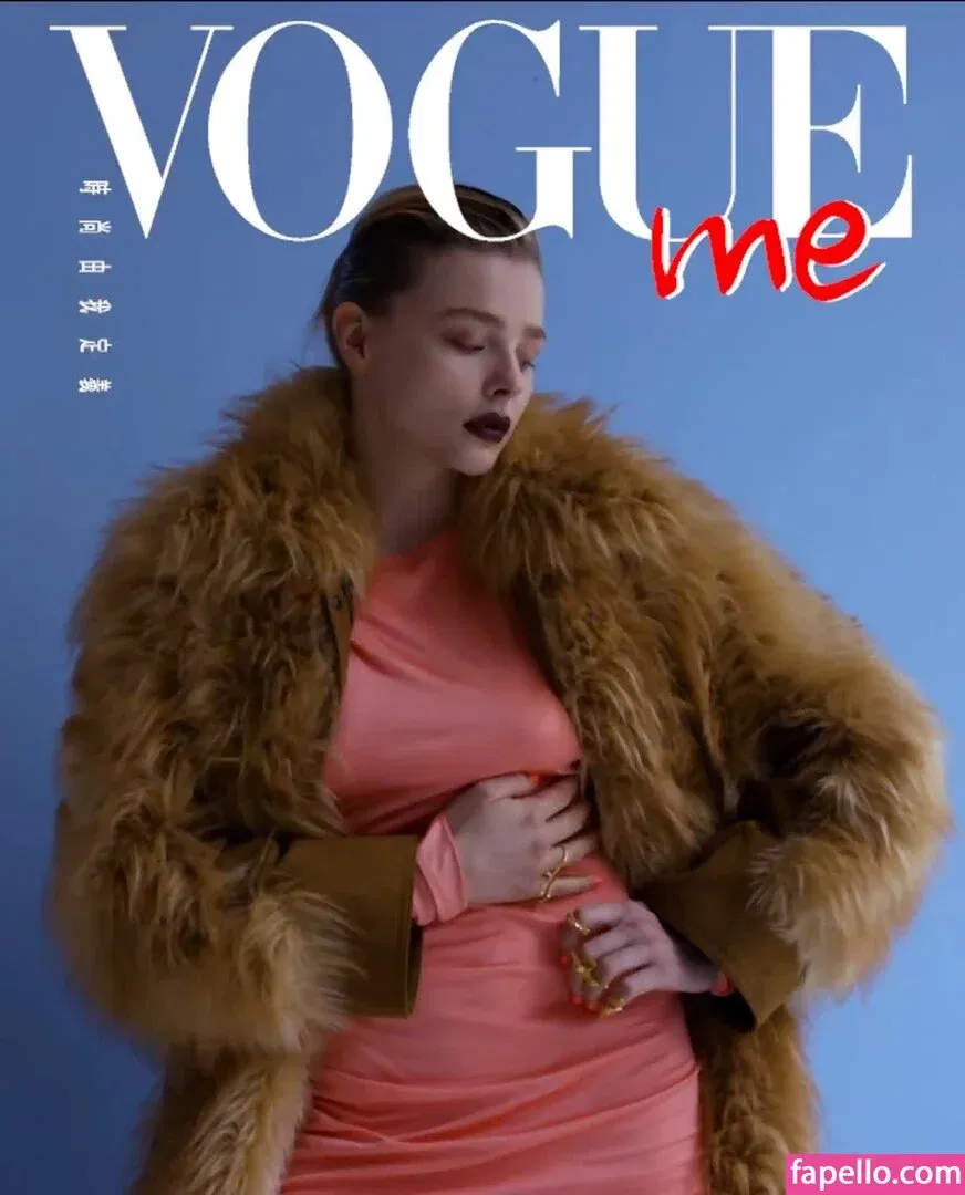 Chloë Grace Moretz / chloegmoretz / https: Onlyfans Photo Gallery 