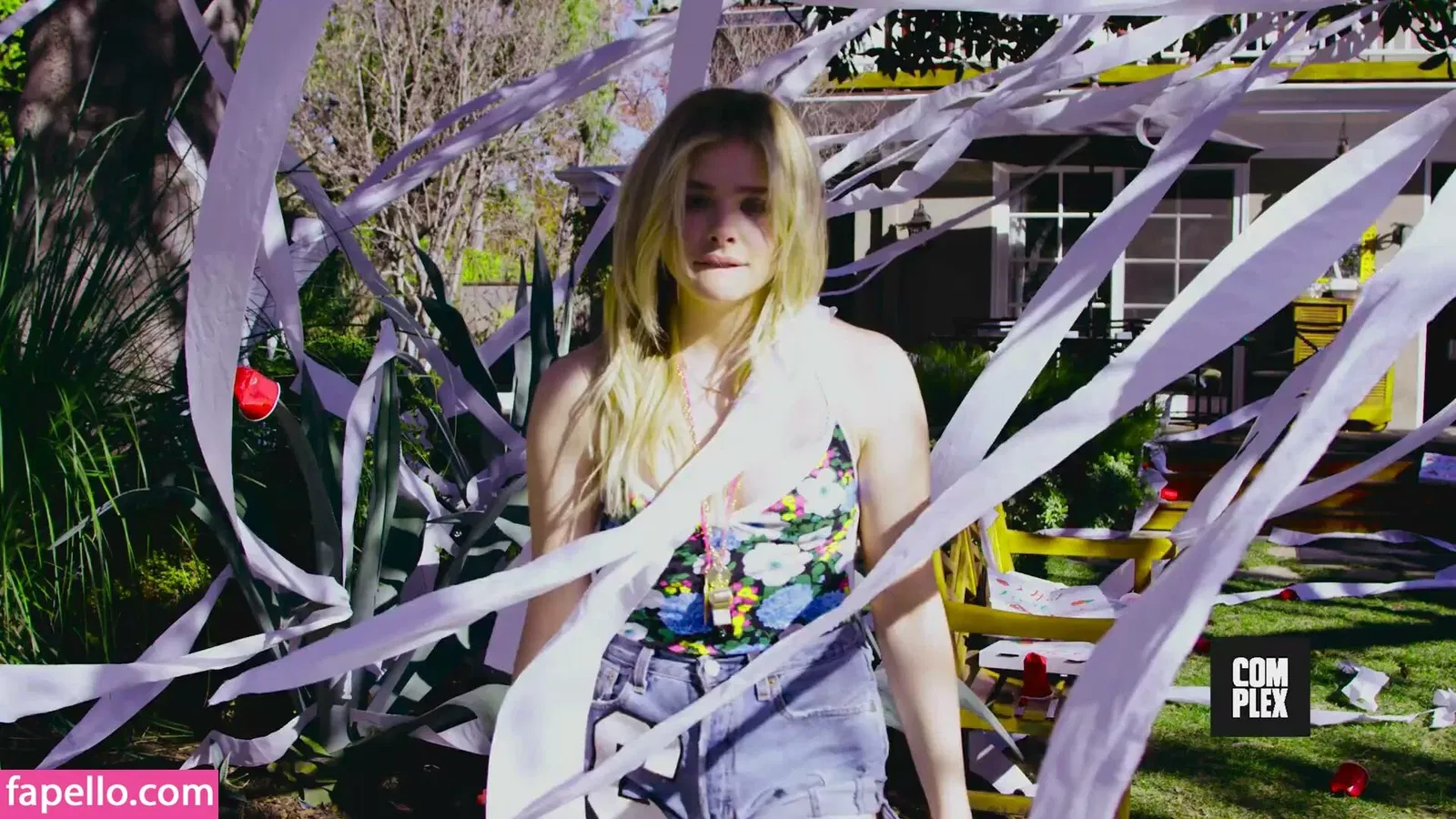 Chloë Grace Moretz / chloegmoretz / https: Onlyfans Photo Gallery 