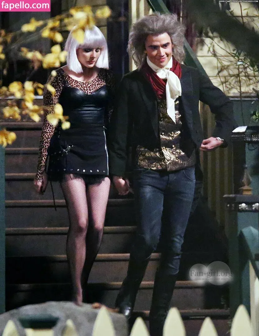 Chloë Grace Moretz / chloegmoretz / https: Onlyfans Photo Gallery 