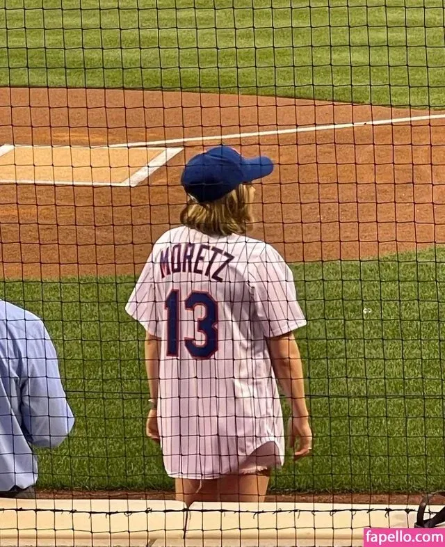 Chloë Grace Moretz / chloegmoretz / https: Onlyfans Photo Gallery 