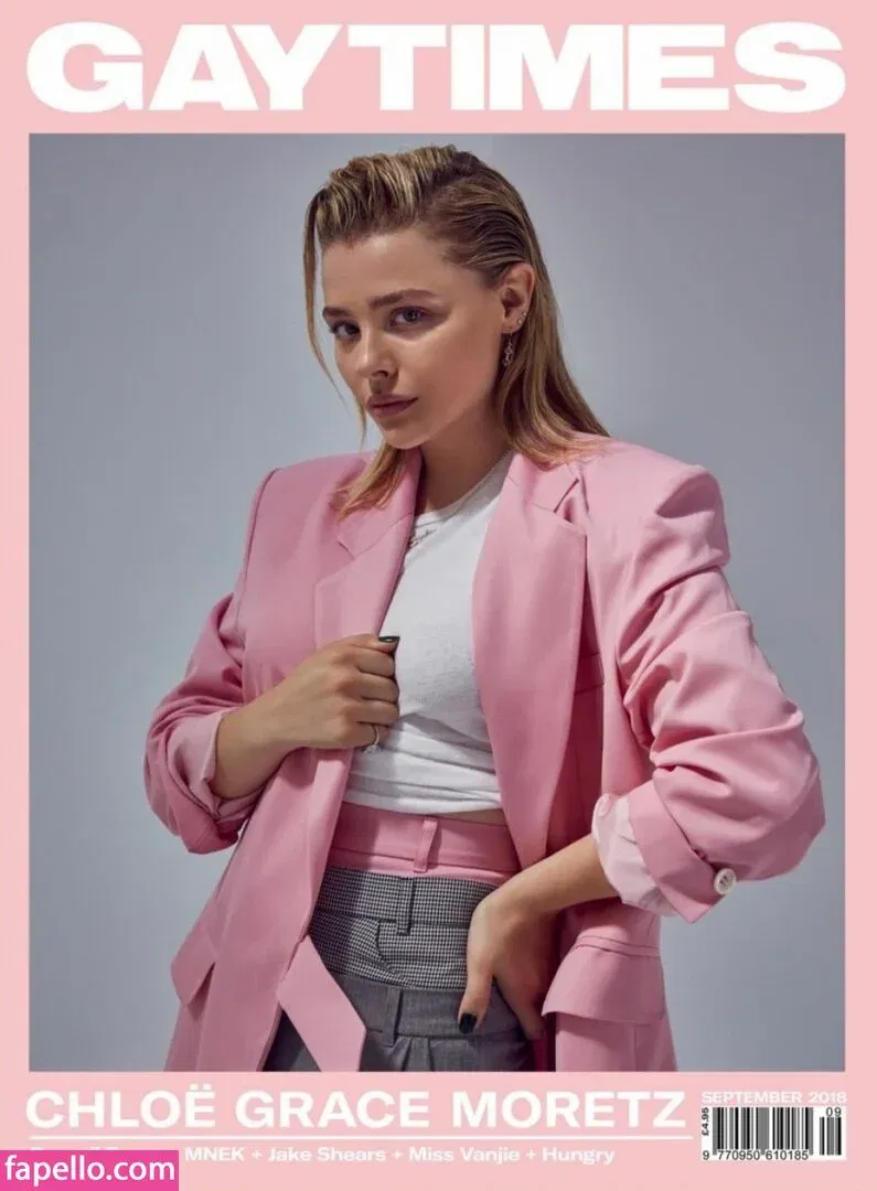 Chloë Grace Moretz / chloegmoretz / https: Onlyfans Photo Gallery 