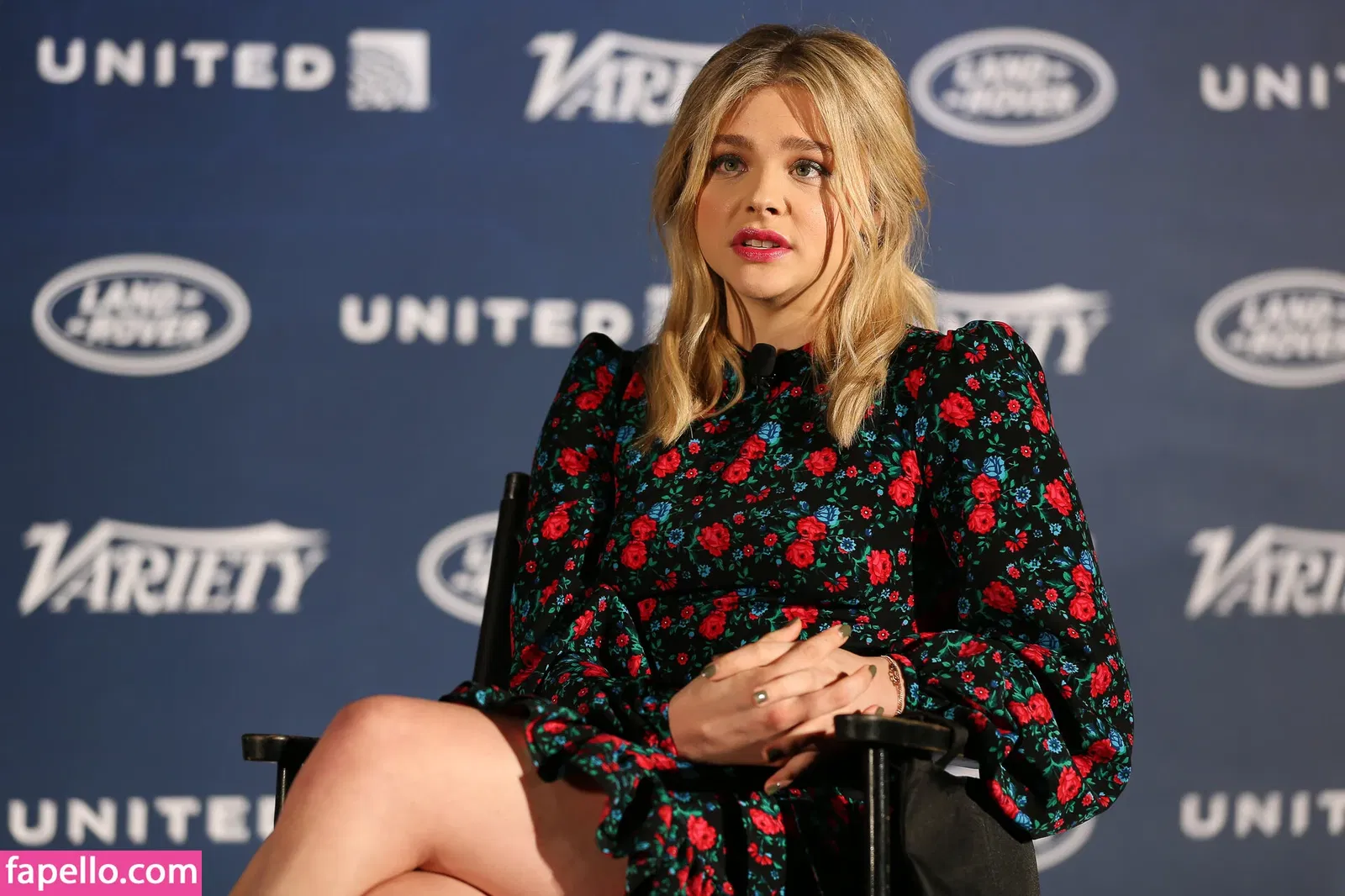 Chloë Grace Moretz / chloegmoretz / https: Onlyfans Photo Gallery 