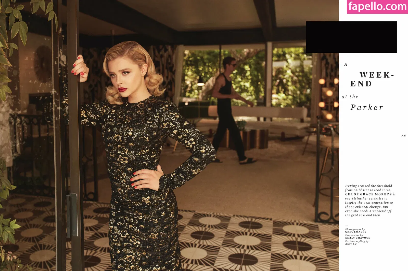 Chloë Grace Moretz / chloegmoretz / https: Onlyfans Photo Gallery 