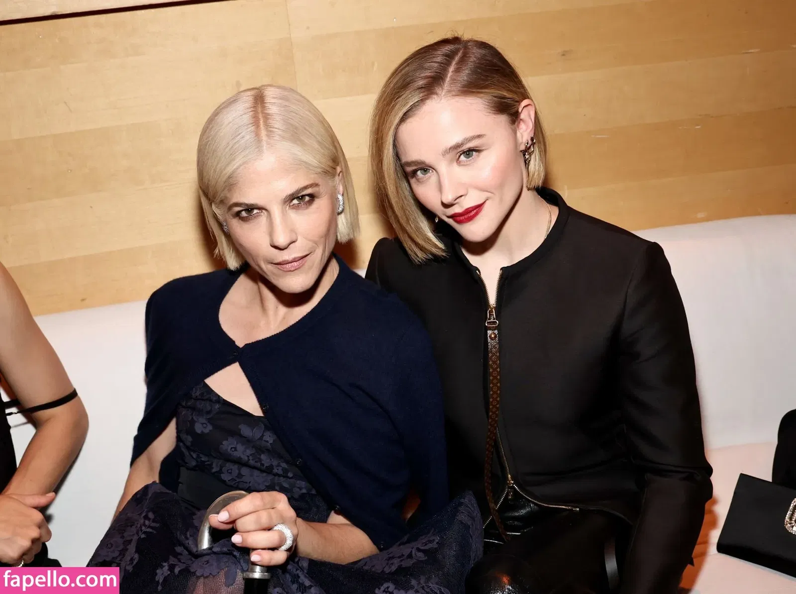 Chloë Grace Moretz / chloegmoretz / https: Onlyfans Photo Gallery 