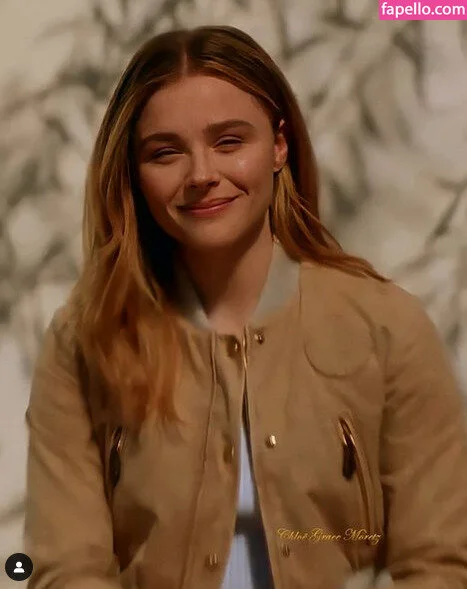 Chloë Grace Moretz / chloegmoretz / https: Onlyfans Photo Gallery 