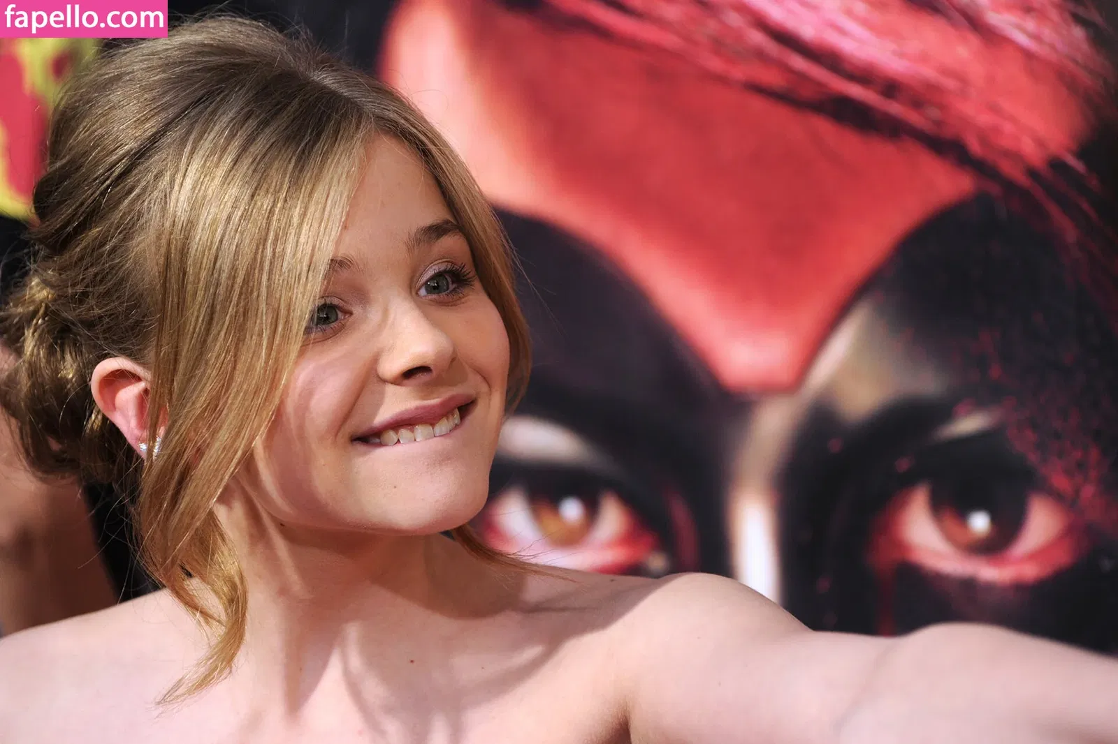 Chloë Grace Moretz / chloegmoretz / https: Onlyfans Photo Gallery 